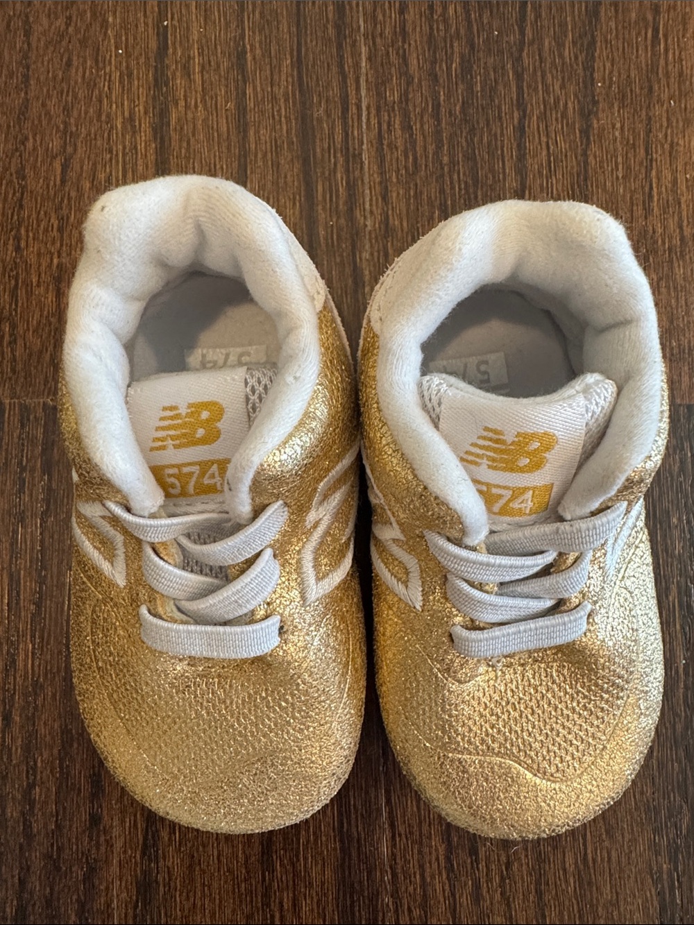 New Balance 574 V1 Crib Sneakers Gold Metallic Baby Size 2 Soft Sole
